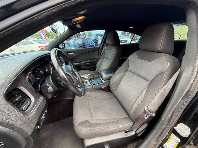 2018 Dodge Charger SXT
