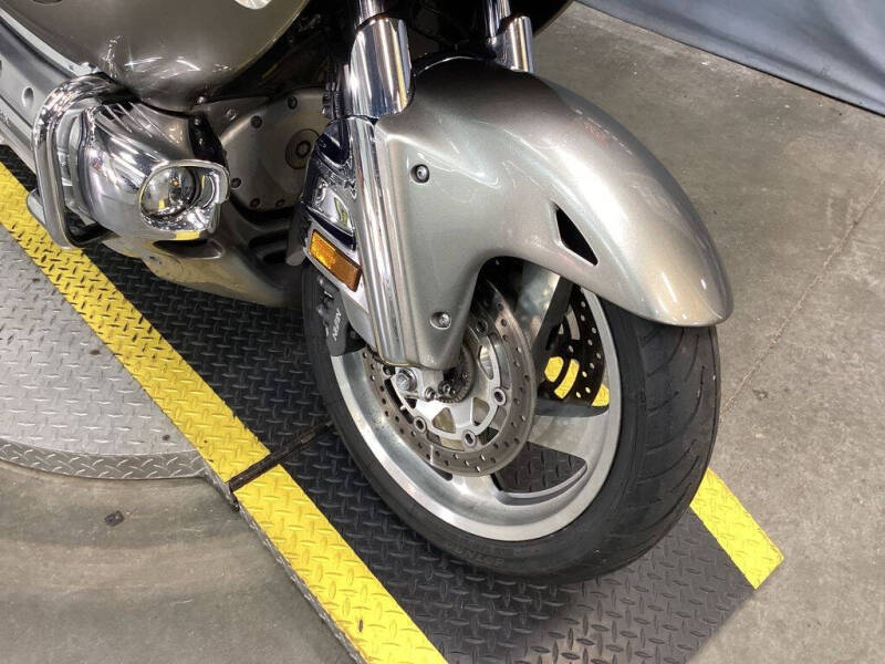 2008 Honda Gold Wing® Airbag