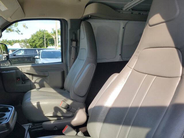 2023 Chevrolet Express 2500