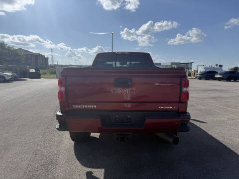 2018 GMC Sierra 2500HD Denali