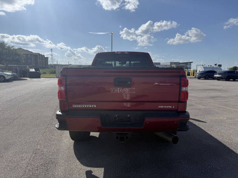 2018 GMC Sierra 2500HD Denali