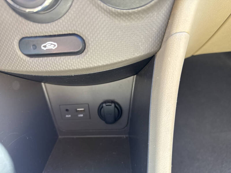 2014 Hyundai Accent GLS