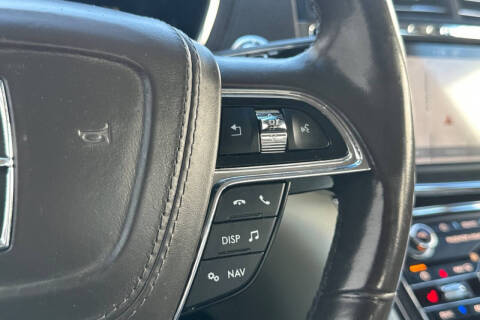 2017 Lincoln Continental Select