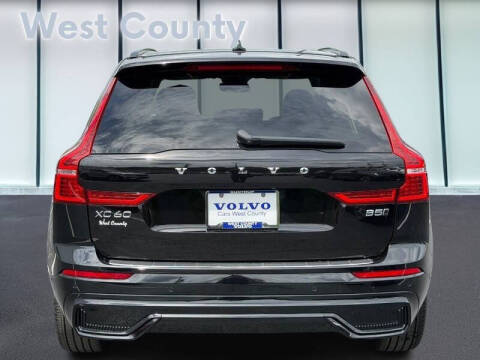 2023 Volvo XC60 B5 Plus Dark Theme