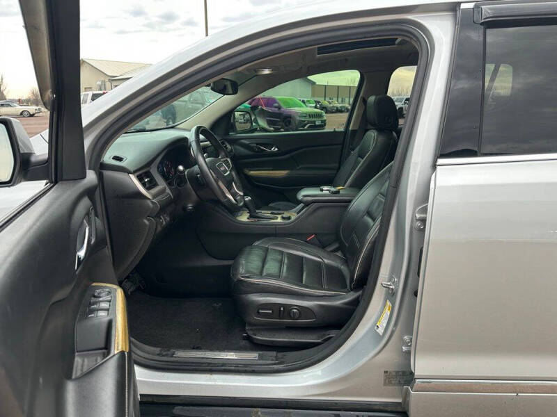 2017 GMC Acadia Denali