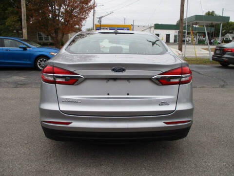 2020 Ford Fusion Hybrid SE
