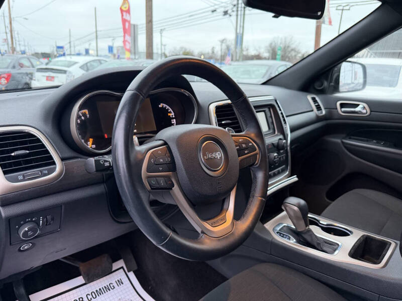 2016 Jeep Grand Cherokee Laredo