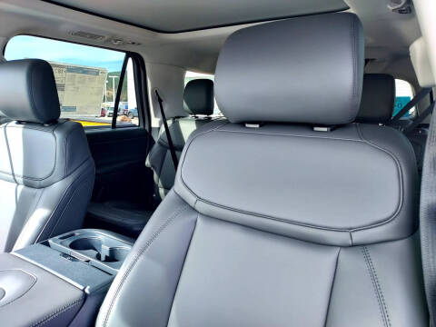 2026 Ford Expedition MAX Active