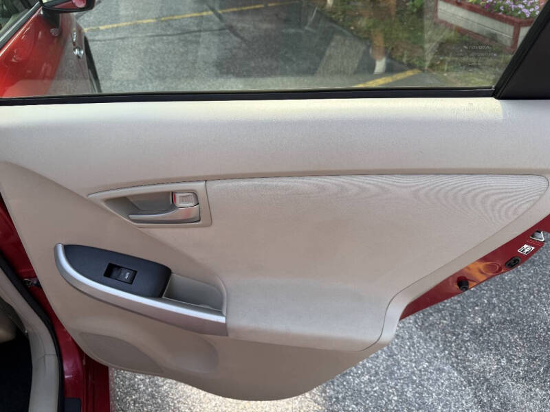 2012 Toyota Prius Two