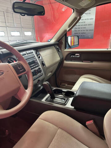 2011 Ford Expedition EL XLT