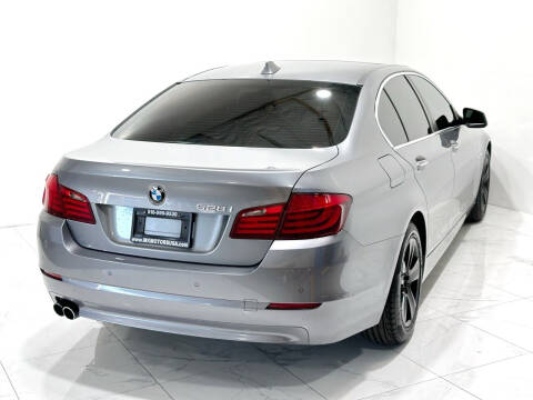 2012 BMW 5 Series 528i