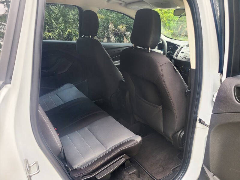 2019 Ford Escape S