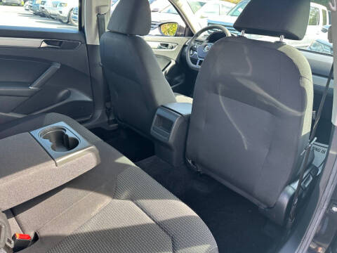 2018 Volkswagen Passat 2.0T S