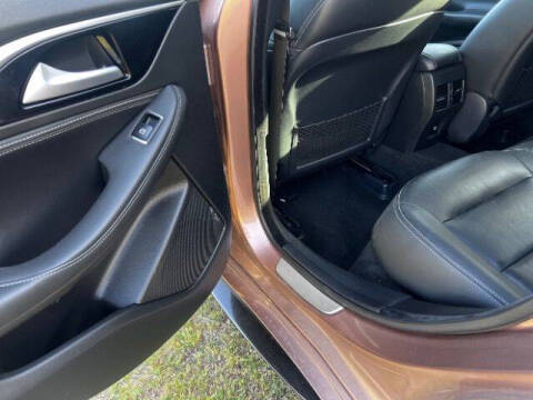 2017 Infiniti QX30 Premium