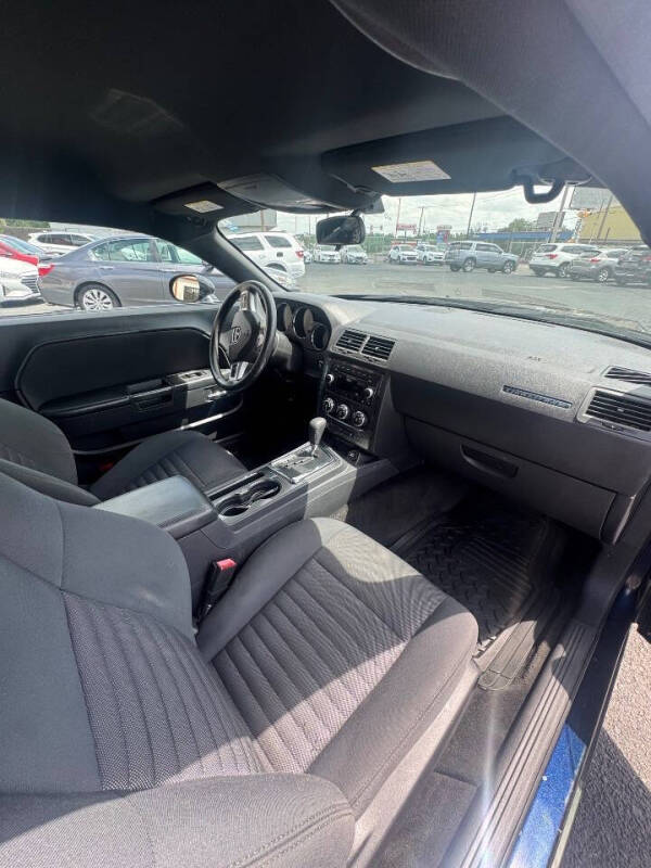 2012 Dodge Challenger SXT