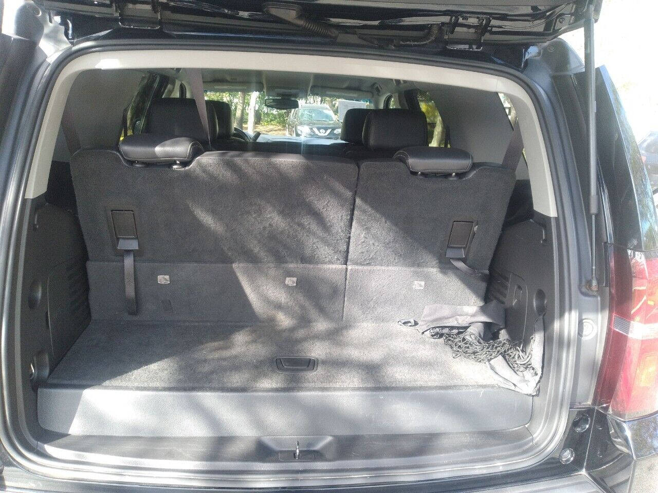 2015 CHEVROLET Tahoe SUV / Crossover - $21,999