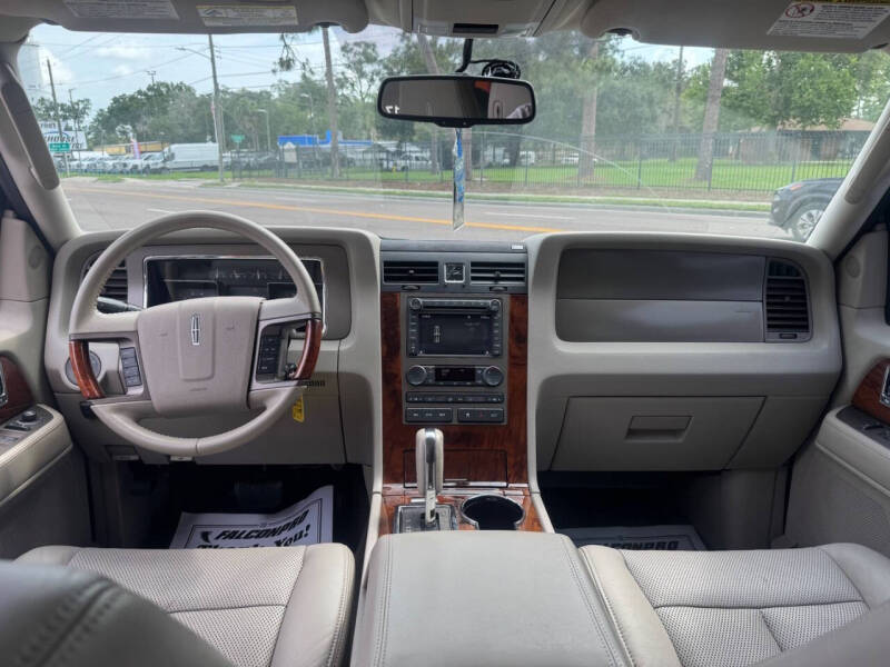 2011 Lincoln Navigator