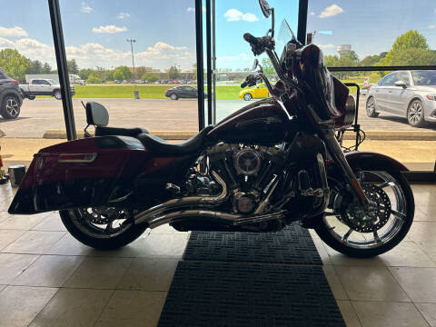 2012 Harley Davidson  Street Glide CVO for sale at B & W Auto in Campbellsville KY