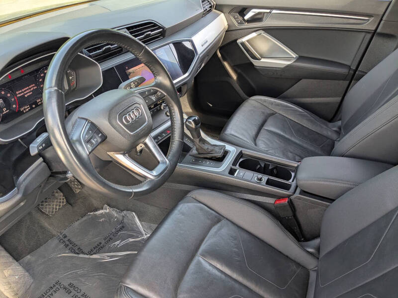 2020 Audi Q3 quattro Premium 45 TFSI