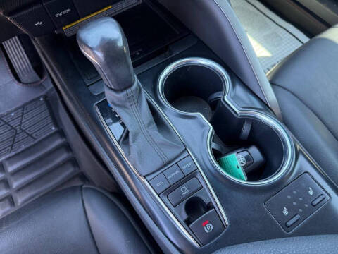 2020 Toyota Camry XSE