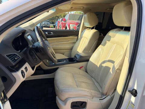 2016 Lincoln MKT EcoBoost