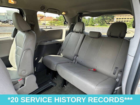 2015 Toyota Sienna