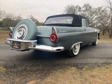 1956 Ford Thunderbird