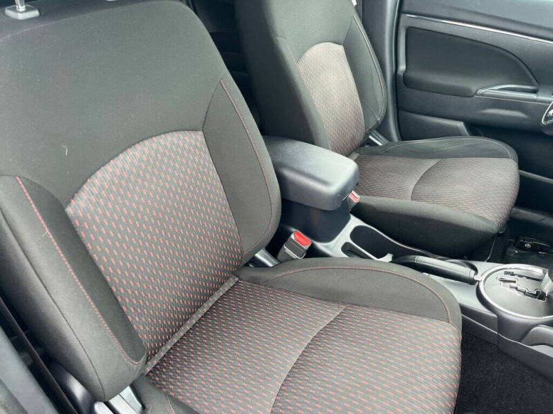 2017 Mitsubishi Outlander Sport 2.4 SE