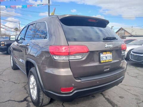 2018 Jeep Grand Cherokee Laredo E