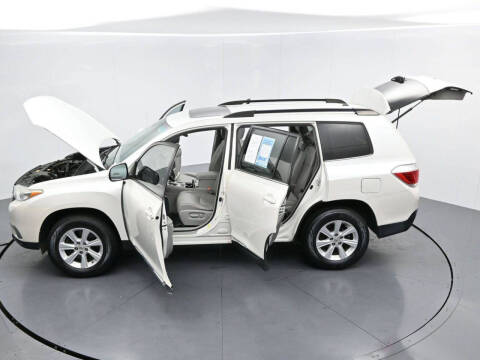 2012 Toyota Highlander SE