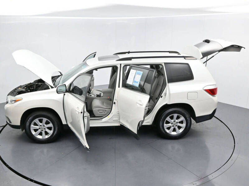 2012 Toyota Highlander SE