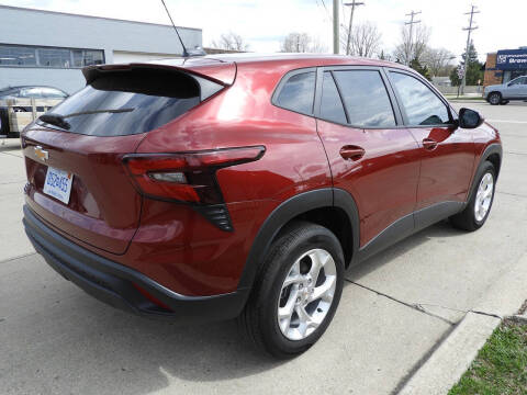 2025 Chevrolet Trax LS