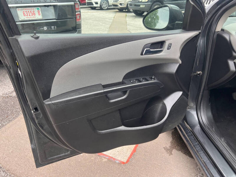 2016 Chevrolet Sonic LTZ Auto