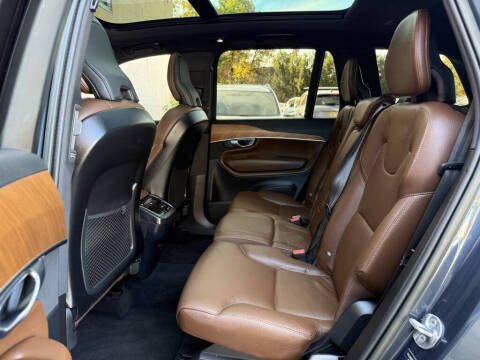 2023 Volvo XC90 B5 Plus Bright Theme