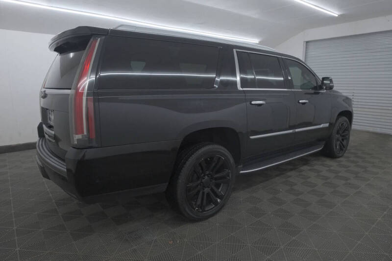 2019 Cadillac Escalade ESV Luxury