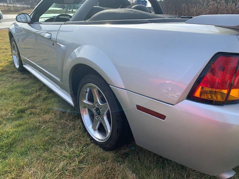 2001 Ford Mustang SVT Cobra