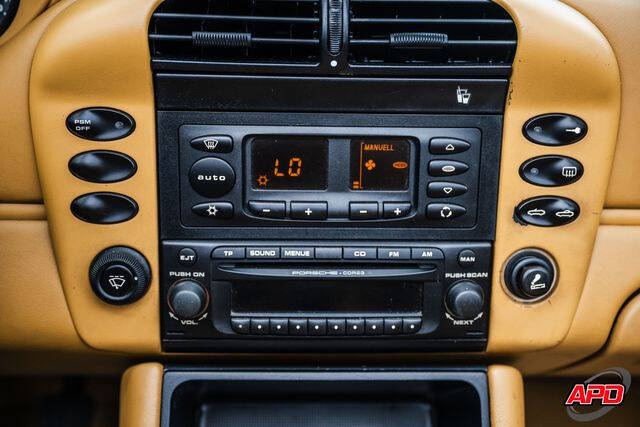 2004 Porsche 911 Carrera 4S