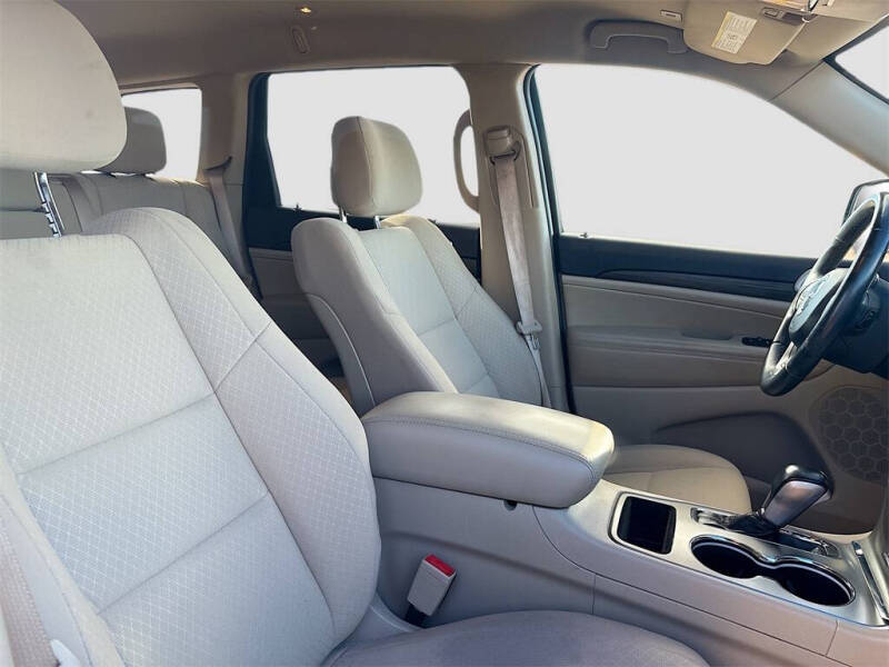 2021 Jeep Grand Cherokee Laredo E