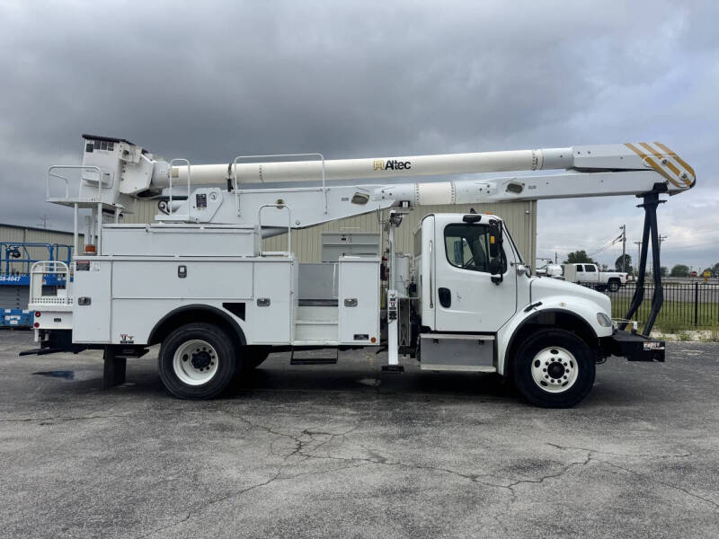 2015 Freightliner M2 106