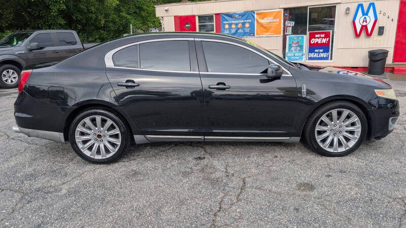 2011 Lincoln MKS
