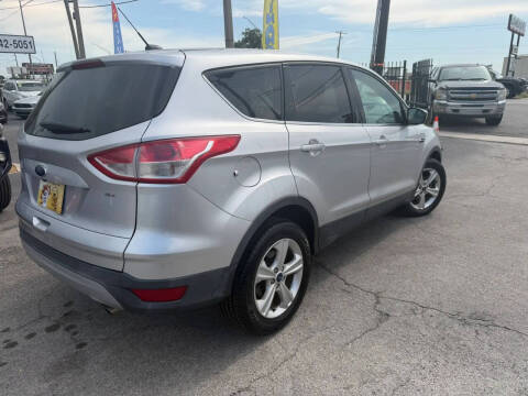 2016 Ford Escape SE