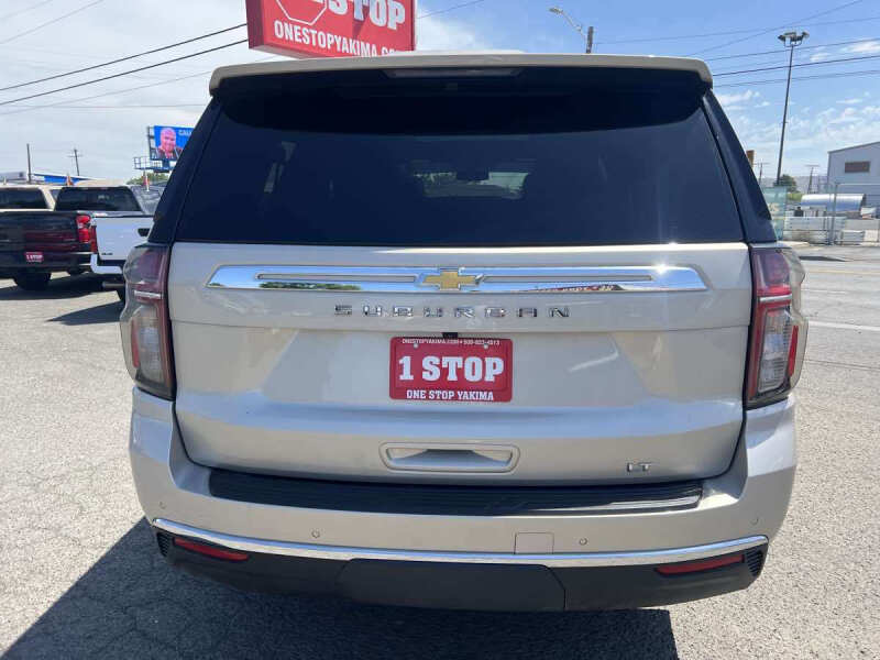2021 Chevrolet Suburban LT