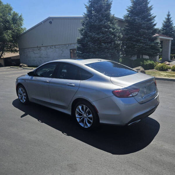 2015 Chrysler 200 S
