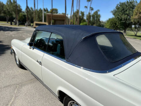 1970 Mercedes-Benz 280-Class