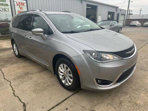 2018 Chrysler Pacifica Touring L Plus