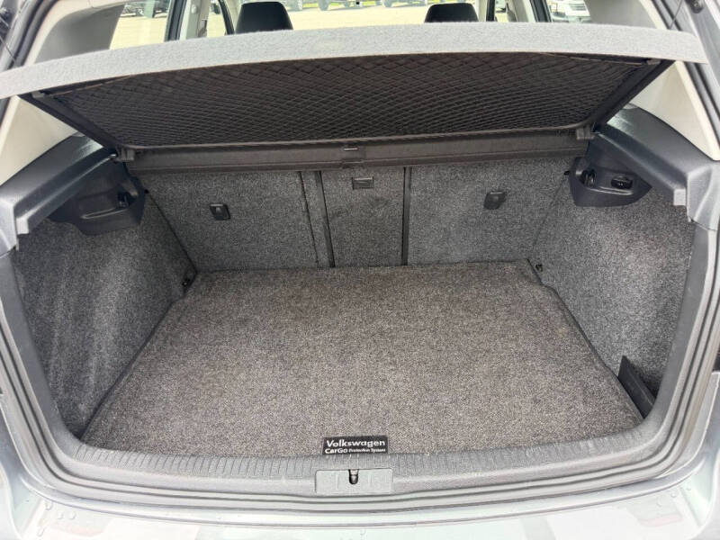 2014 Volkswagen Golf 2.5L PZEV