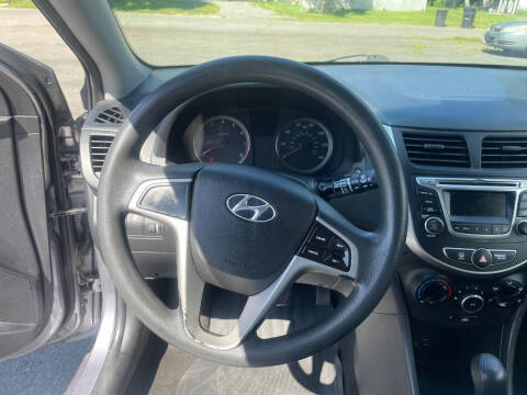 2016 Hyundai Accent SE