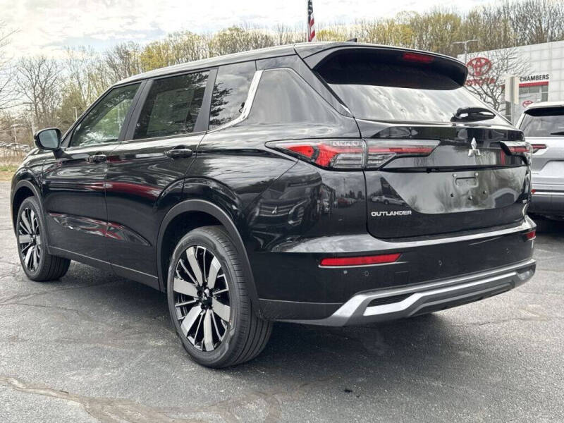 2025 Mitsubishi Outlander SE