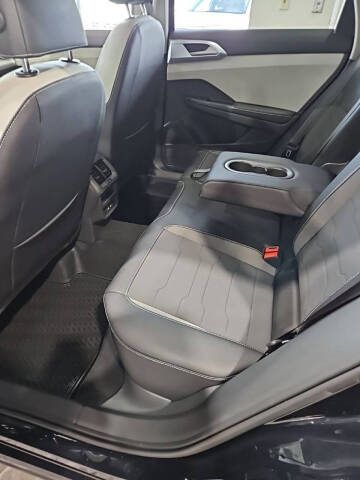 2026 Volkswagen Taos SE 4Motion