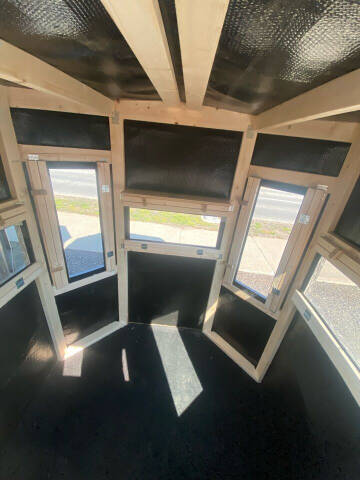 6x6  8 Sided Hunting Blind 8 Tinted Windows